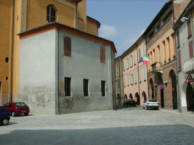 Strada dietro l'abside della Chiesa - small