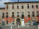 Palazzo ducale e statua di Ferrante Gonzaga - thumbnail